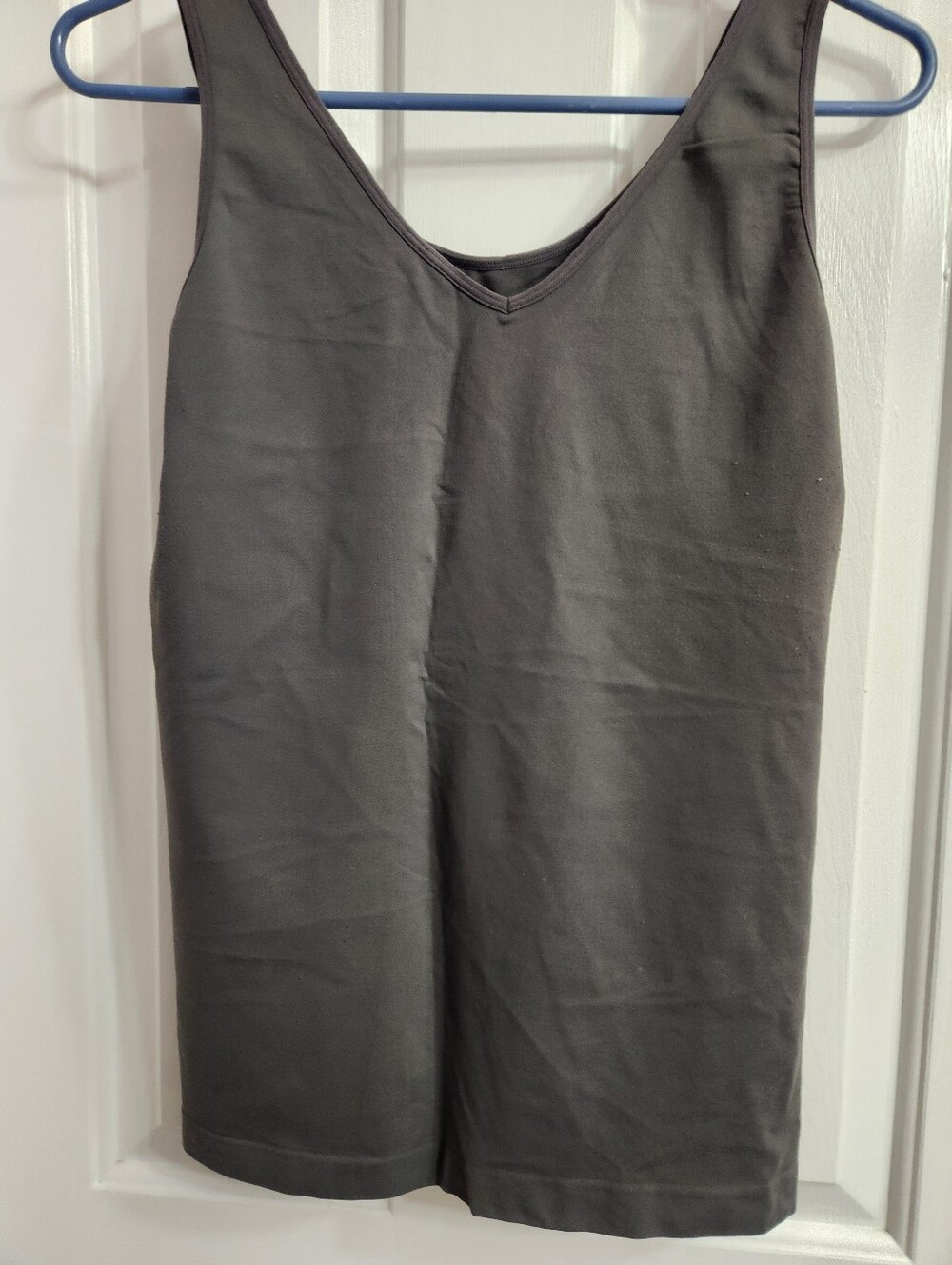 Lady's V or U Neckline Reversible Seamless Tank Plus Size Gray